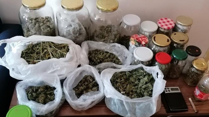 Η «Minnie» ξετρύπωσε πάνω από 1 κιλό κάνναβη
