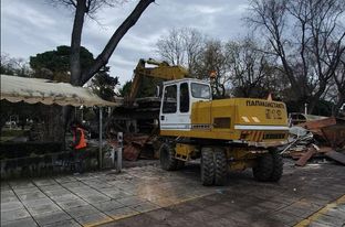 Δήμος Θεσσαλονίκης:“Ανασαίνει” το Πάρκο Ξαρχάκου – Κατεδαφίζεται το καμένο αναψυκτήριο