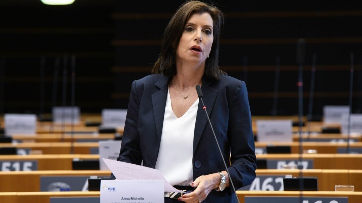 Άννα Μισέλ Ασημακοπούλου: Σάλος για την αποστολή δεκάδων email σε Έλληνες του εξωτερικού