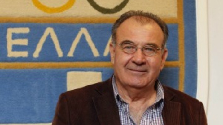 Αποχή από τα καθήκοντα του στην ΕΟΕ ανακοίνωσε ο Αρ. Αδαμόπουλος