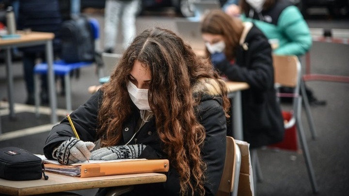 Covid-19: Η επιστροφή των μαθητών στα λύκεια της Ιταλίας αναβάλλεται για τις 11 Ιανουαρίου