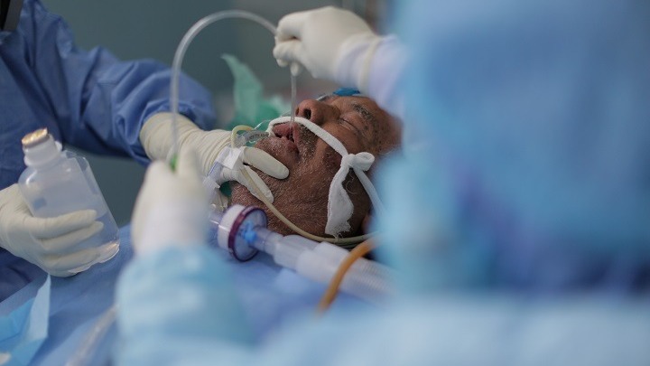 Covid-19: Οι νεκροί από την πανδημία ξεπέρασαν τα 2 εκατ. παγκοσμίως