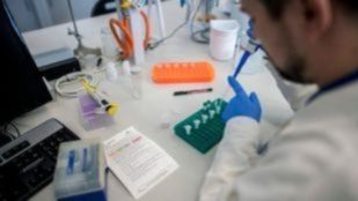 Covid-19: Το μονοκλωνικό αντίσωμα bamlanivimab μειώνει τον κίνδυνο στους ηλικιωμένους