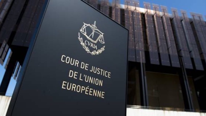 ΔΕΕ: Μόνο για λόγους δημοσίου συμφέροντος και κατά παρέκκλιση, η άρνηση πληρωμής σε μετρητά από υπηρεσίες Δημόσιας Διοίκησης