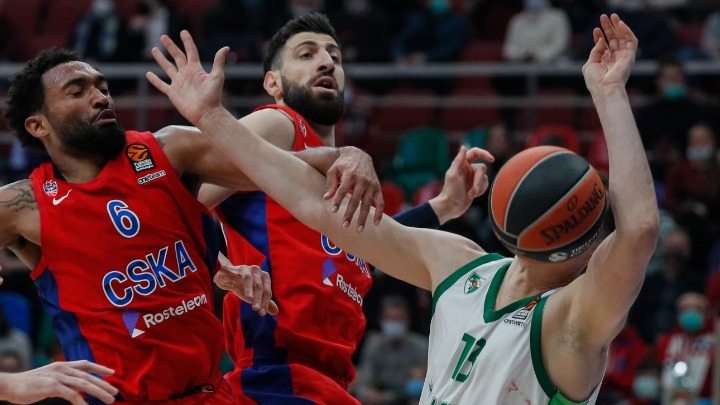 «Φρένο» στη Μόσχα για τη Ζαλγκίρις