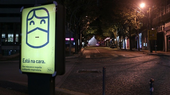 Η Πορτογαλία εντατικοποιεί τους εμβολιασμούς, οι υγιειονομικοί «θέλουν να κλάψουν» μπροστά στην ανεξέλεγκτη πανδημία