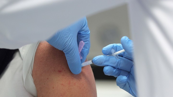 Η Σουηδία έδωσε σε 1.000 ανθρώπους δόσεις εμβολίου κατά της Covid-19, τις οποίες είχε φυλάξει σε λάθος θερμοκρασία