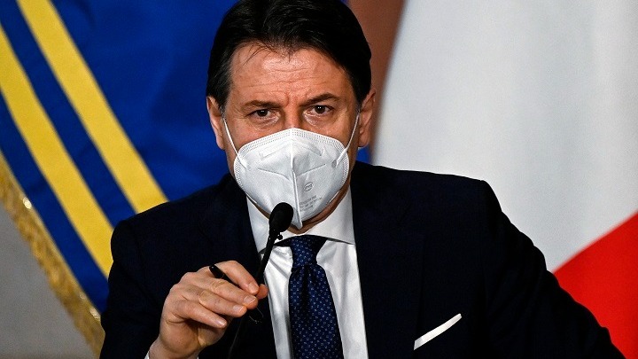 Ιταλία: Κρίσιμο 48ωρο για την κυβέρνηση Κόντε, ανασχηματισμός ή κυβερνητική κρίση;