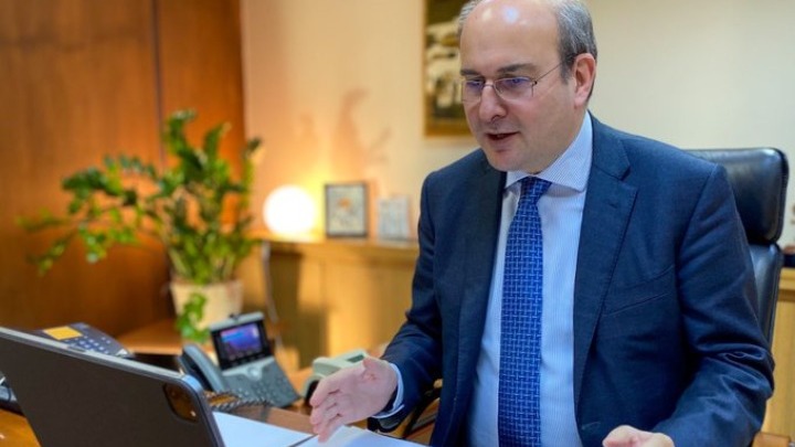 K. Χατζηδάκης: «Προτεραιότητά μας η στήριξη του τουρισμού»