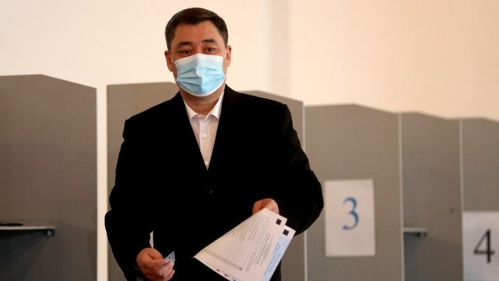 Κιργιστάν: Ο εθνικιστής Τζαπάροφ φαβορί στις προεδρικές εκλογές