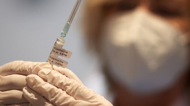 Κρήτη: Ξεκίνησε ο εμβολιασμός στο ΠΑΓΝΗ