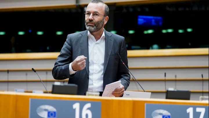 Μ. Βέμπερ: Η ΕΕ πρέπει να τιμωρήσει τον Πούτιν για τη σύλληψη του Ναβάλνι