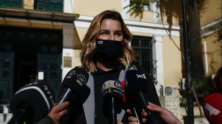 Με την ολυμπιονίκη Σ. Μπεκατώρου συναντήθηκε η υφ. Εργασίας Μ. Συρεγγέλα