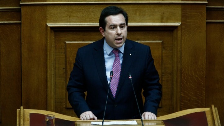 Ν. Μηταράκης: Μειώσεις μεταναστευτικών ροών και επιταχύνσεις στις αιτήσεις ασύλου – Αποσυμφόρηση στα νησιά