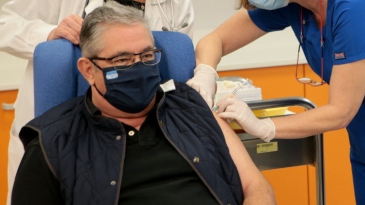 Ο Δ. Κουτσούμπας, θα κάνει τη β’ δόση του εμβολίου, την Τετάρτη