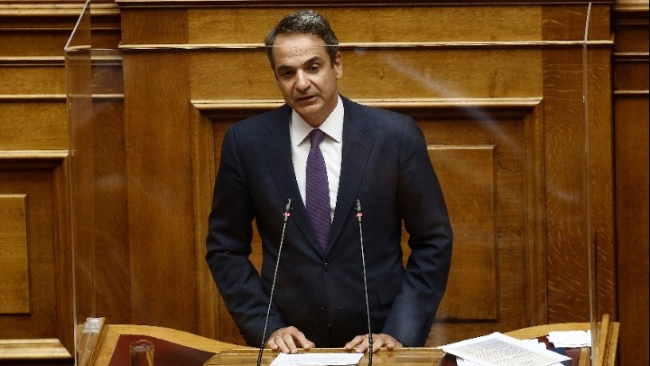Ο πρωθυπουργός στο βήμα της Βουλής, για την επέκταση των χωρικών υδάτων στο Ιόνιο πέλαγος