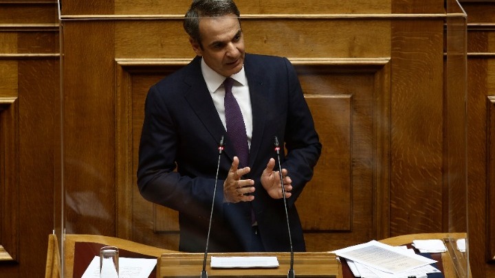 Ο πρωθυπουργός θα ενημερώσει αύριο τη Βουλή για την κυβερνητική πολιτική σχετικά με τη διαχείριση της πανδημίας