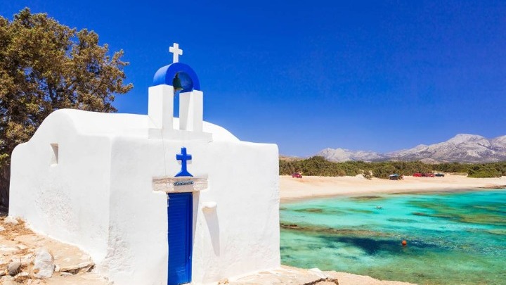 Πρωταγωνιστούν οι Κυκλάδες στη λίστα του Conde Nast Traveller με τα 23 πιο ελκυστικά νησιά για επίσκεψη το 2021