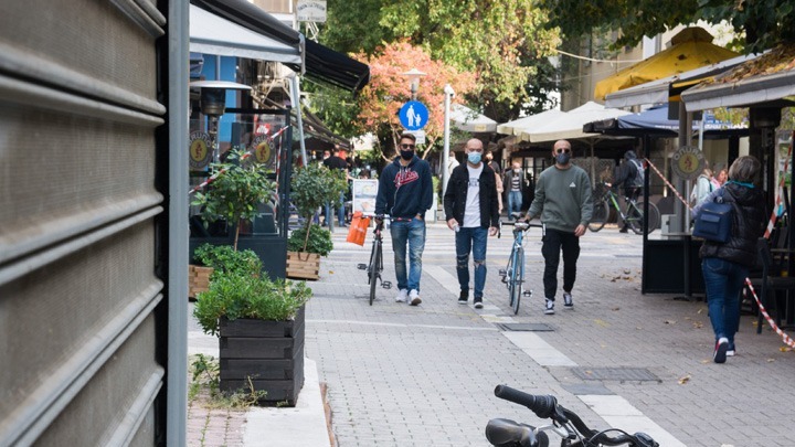 Σήμερα οι εισηγήσεις των ειδικών και οι ανακοινώσεις της κυβέρνησης για τα μέτρα που θα ισχύσουν το επόμενο διάστημα