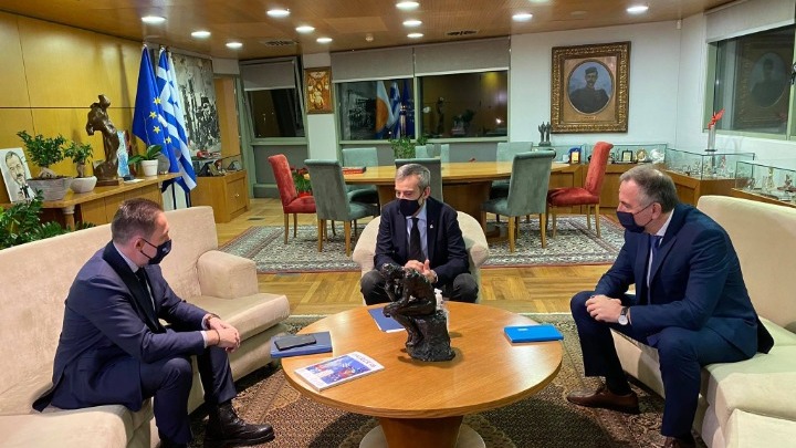 Συνάντηση  Κ. Ζέρβα με  Στ. Πέτσα και  Στ. Καλαφάτη