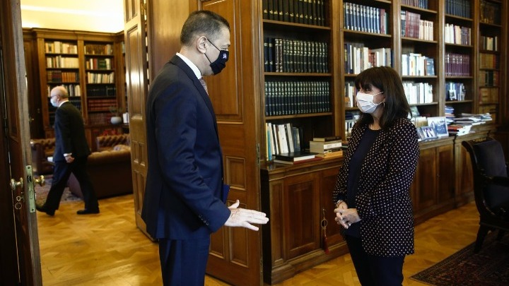 Συνάντηση της ΠτΔ με τον Αλκ. Στεφανή για το Πάρκο Ναυτικής Παράδοσης