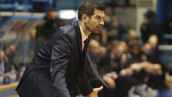 Αποδοκιμασίες στο Ιβανώφειο