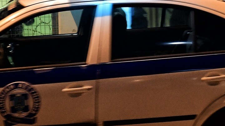 Έκρηξη από γκαζάκια στην είσοδο κτιρίου όπου στεγάζονται τα γραφεία τριών εφημερίδων
