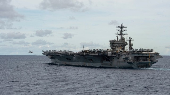 ΗΠΑ: Το αεροπλανοφόρο USS Nimitz αποχωρεί από τον Κόλπο, πιθανή ένδειξη αποκλιμάκωσης με το Ιράν