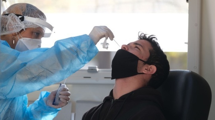 Κορονοϊός: 662 κρούσματα, 301 διασωληνωμένοι, 23 θάνατοι