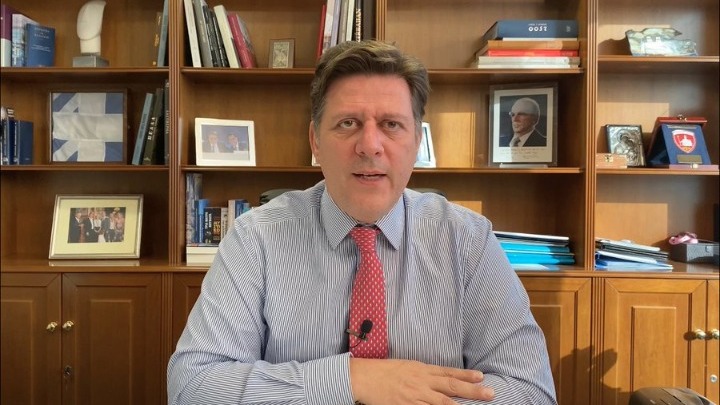 Μ. Βαρβιτσιώτης: Δεν πρέπει να μπούμε με το Ηνωμένο Βασίλειο σε μία φάση ανταγωνισμού