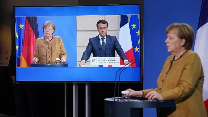 Μακρόν και Μέρκελ στηρίζουν τη στρατηγική της Κομισιόν για τους εμβολιασμούς