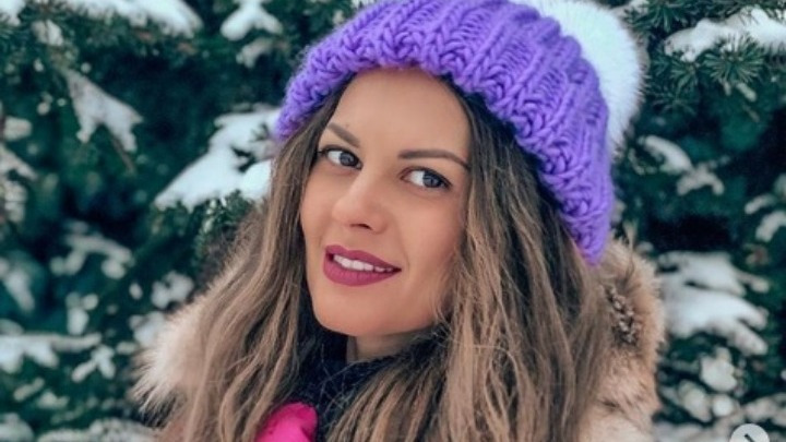 Νεαρή Θεσσαλονικιά εξάγει… μαθήματα πλεξίματος