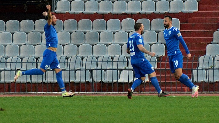 Προς παραμονή η Λαμία, προς SL 2 η ΑΕΛ