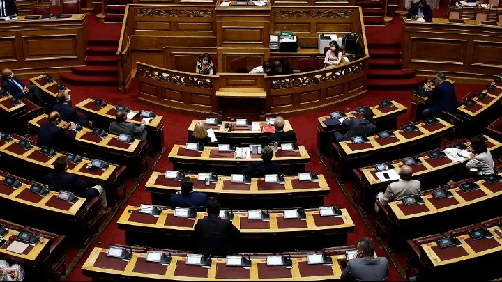 Ψηφίστηκε το νομοσχέδιο για την απογραφή του 2021 και τις ρυθμίσεις για την αντιμετώπιση των επιπτώσεων της πανδημίας