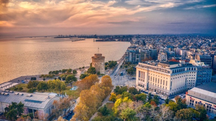 Σε αυξημένα επίπεδα διατηρείται το ιικό φορτίο στα λύματα