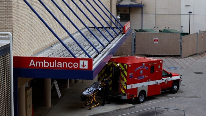 Στις ΗΠΑ, οι θάνατοι εξαιτίας της Covid-19 πλησιάζουν τους 500.000