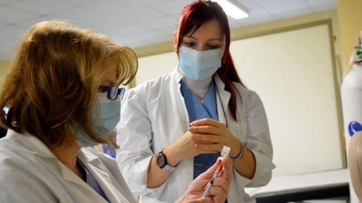 Στο 4,46 % η εμβολιαστική κάλυψη – Ανοίγουν σήμερα τα ραντεβού για τους 60-64 ετών