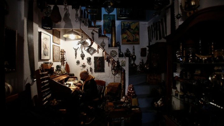 Συλλογή παλιών εργαλείων από επαγγέλματα χειρωνακτικής εργασίας διαθέτει ο Χ. Ζαρδαλίδης