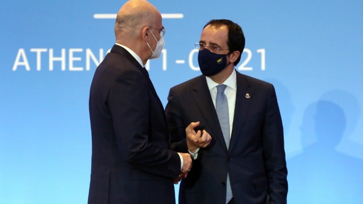 Συνάντηση Δένδια-Χριστοδουλίδη- Διαρκής συντονισμός Ελλάδας και Κύπρου