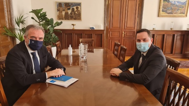 Συνάντηση του ΥΜΑΘ Στ. Καλαφάτη με τον πρόεδρο του ΔΣΘ Στ. Κουτσοχήνα