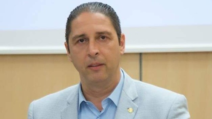 Υποψήφιος με τον Λιόλιο ο Νίκος Ζεϊμπέκης στις αρχαιρεσίες της ΕΟΚ