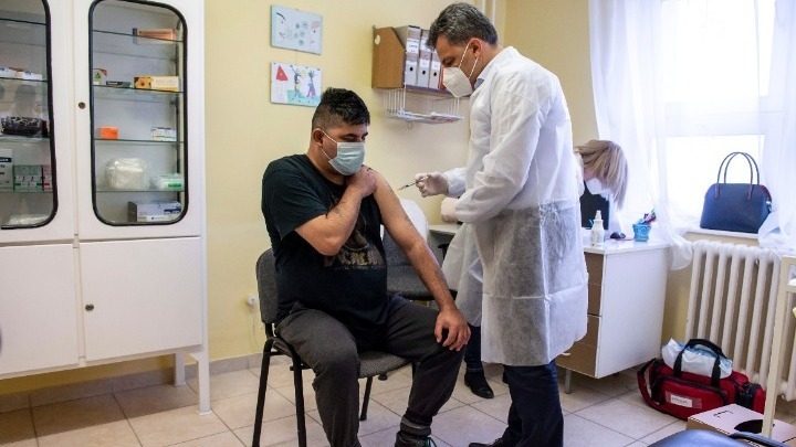 Αυξάνεται η ανταπόκριση του κόσμου στα εμβόλια, σύμφωνα με διεθνή έρευνα
