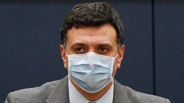 Β. Κικίλιας: «Κάθε μέρα γεμίζει ένα νοσοκομείο»