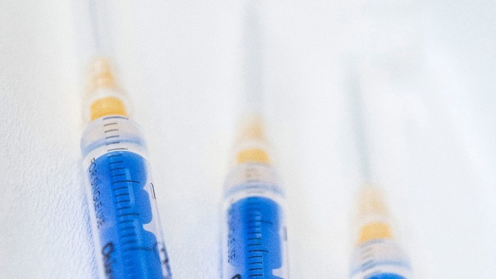 Covid-19: Η Ρωσία καλύπτει τις ελλείψεις που παρατηρήθηκαν σε εμβόλια Sputnik-V στην Αγία Πετρούπολη