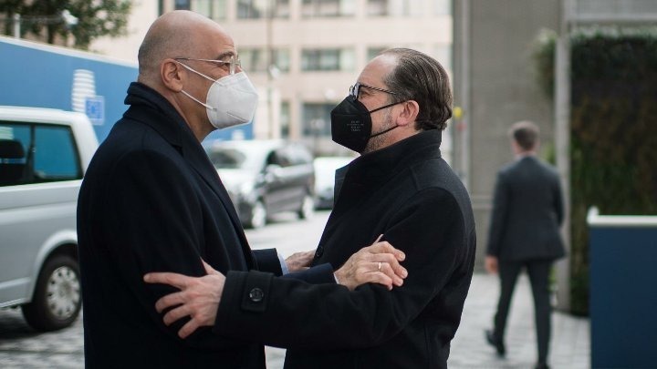 Συνάντηση Δένδια με τον υπουργό Εξωτερικών της Αυστρίας