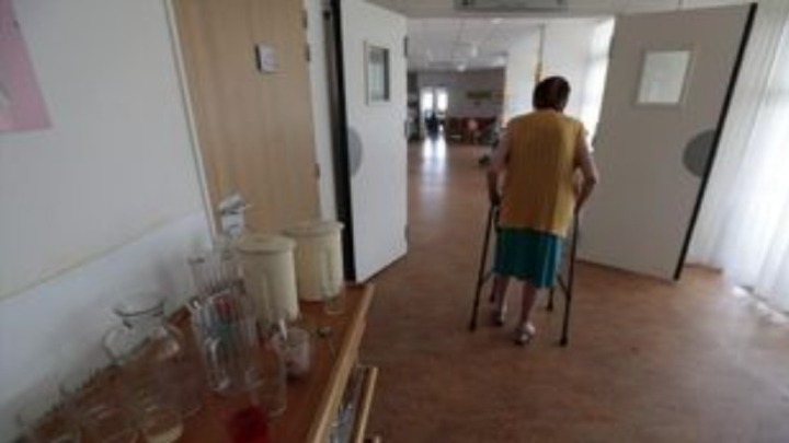 Συναγερμός στον Βόλο: 9 κρούσματα σε γηροκομείο – 35 από τους 55 εργαζομένους είναι ανεμβολίαστοι