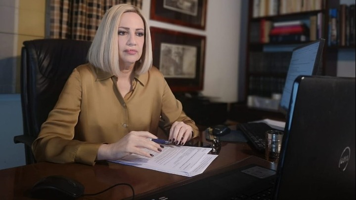 Γεννηματά: «Ο Μητσοτάκης σκοντάφτει ήδη από τα πρώτα βήματα»