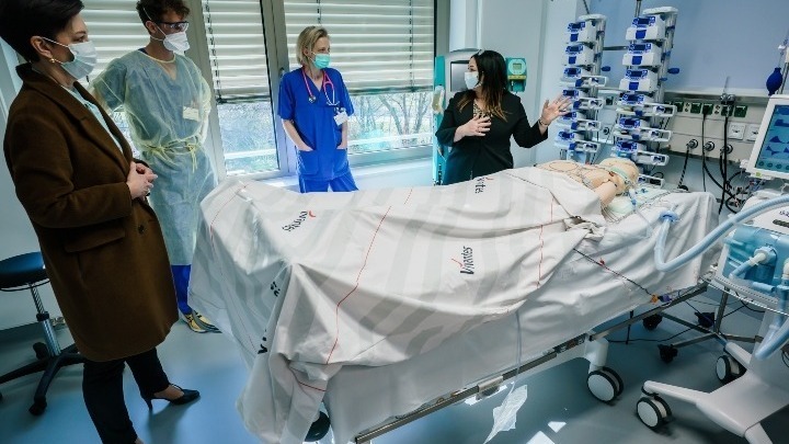 Γερμανία: Τρόφιμοι οίκων ευγηρίας σχεδόν τα μισά θύματα της πανδημίας