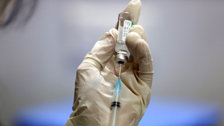 Ισπανία: Θα εμβολιαστούν με AstraZeneca και άτομα άνω των 65 ετών