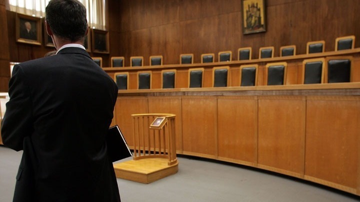 Η Ολομέλεια των Δικηγορικών Συλλόγων Ελλάδος αποφάσισε να ζητήσει την παραίτηση του Κ. Χατζηδάκη